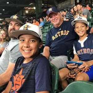 Meet your Posher, Thomas